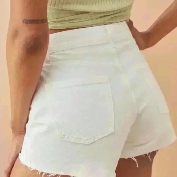 Reformation Charlie High Rise White Jean short NWT - Picture 3 of 9